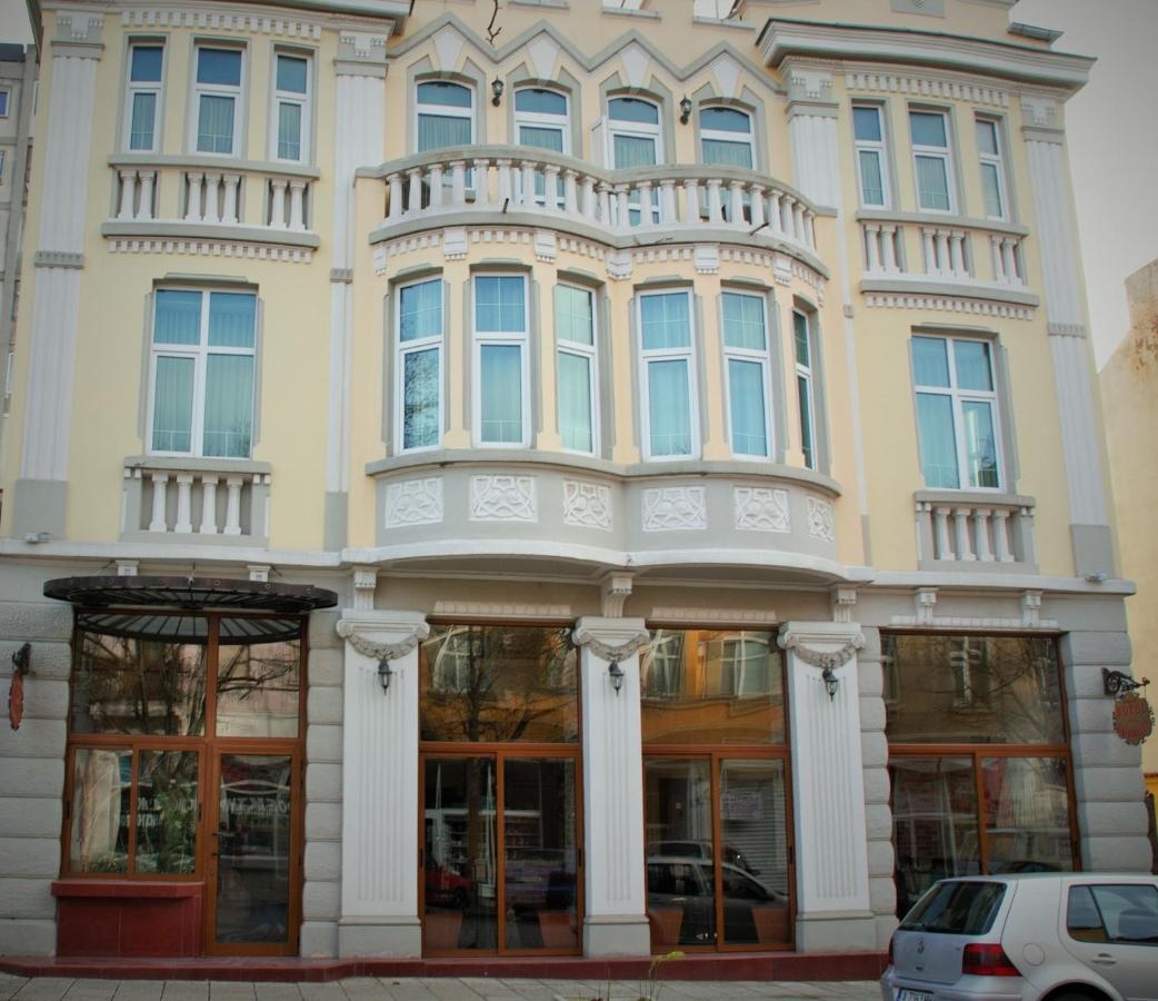 Хотел Чиплаков